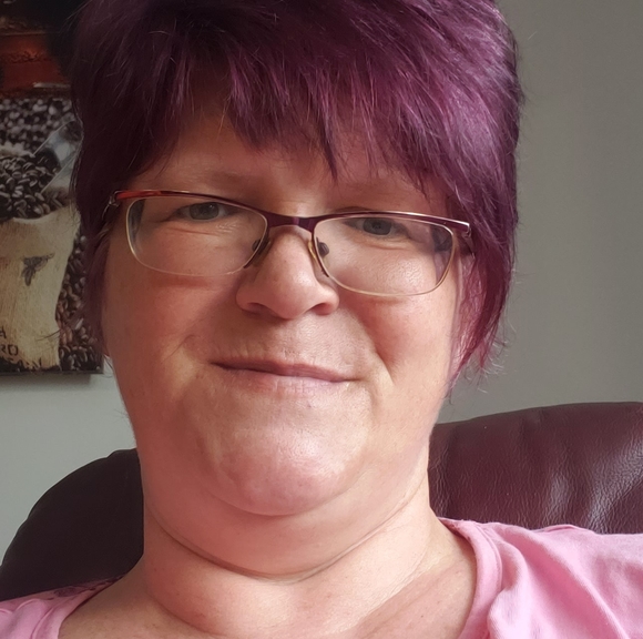 Meet your Posher, Melanie - Picture 1 of 1